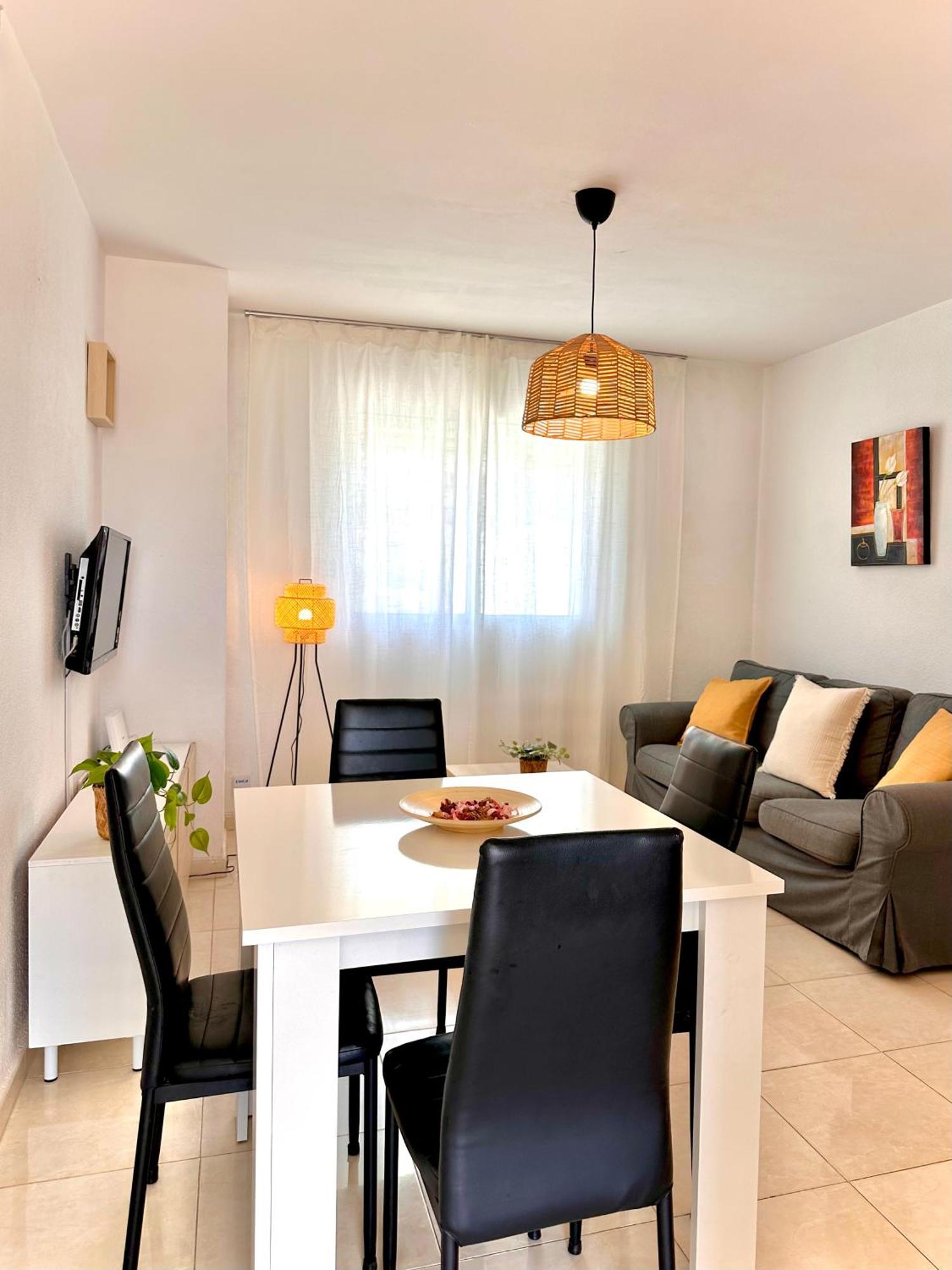 Apartamentos J&K Торремолинос Экстерьер фото